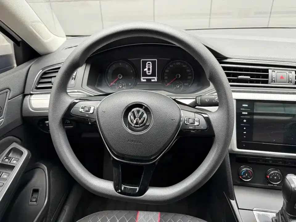 Volkswagen Lamando
