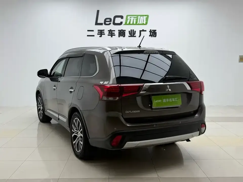 Mitsubishi Outlander (Import)