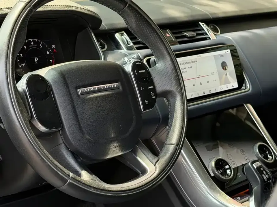 Land Rover Sport