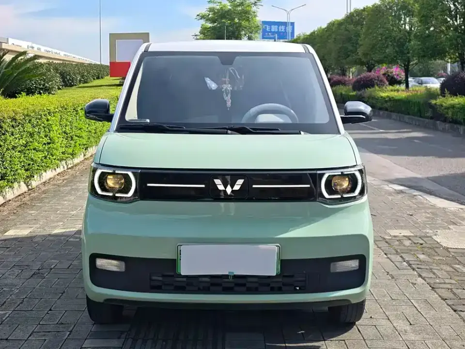 Wuling MINIEV
