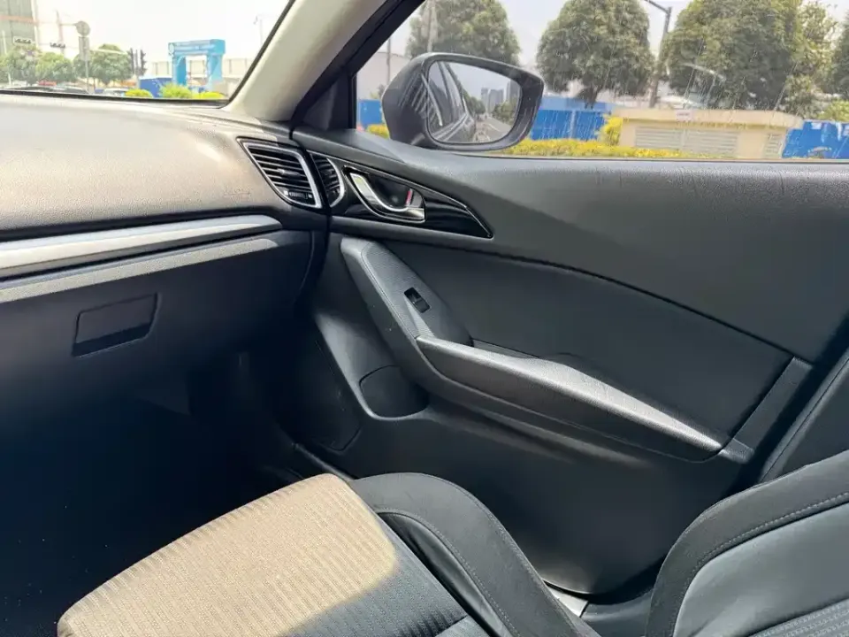 Mazda 3 Axela