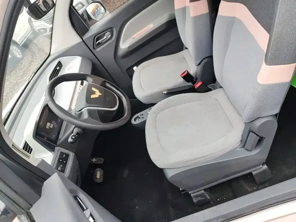 Wuling MINIEV