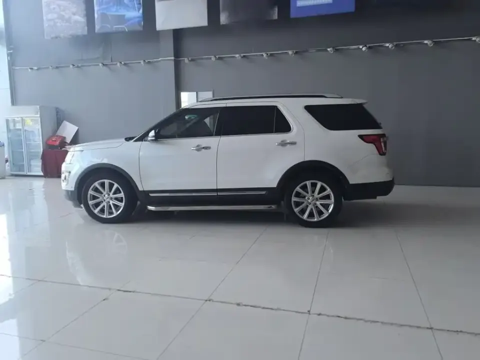 Ford Explorer (Import)