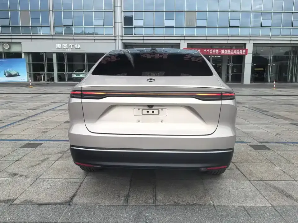 Nio EC7