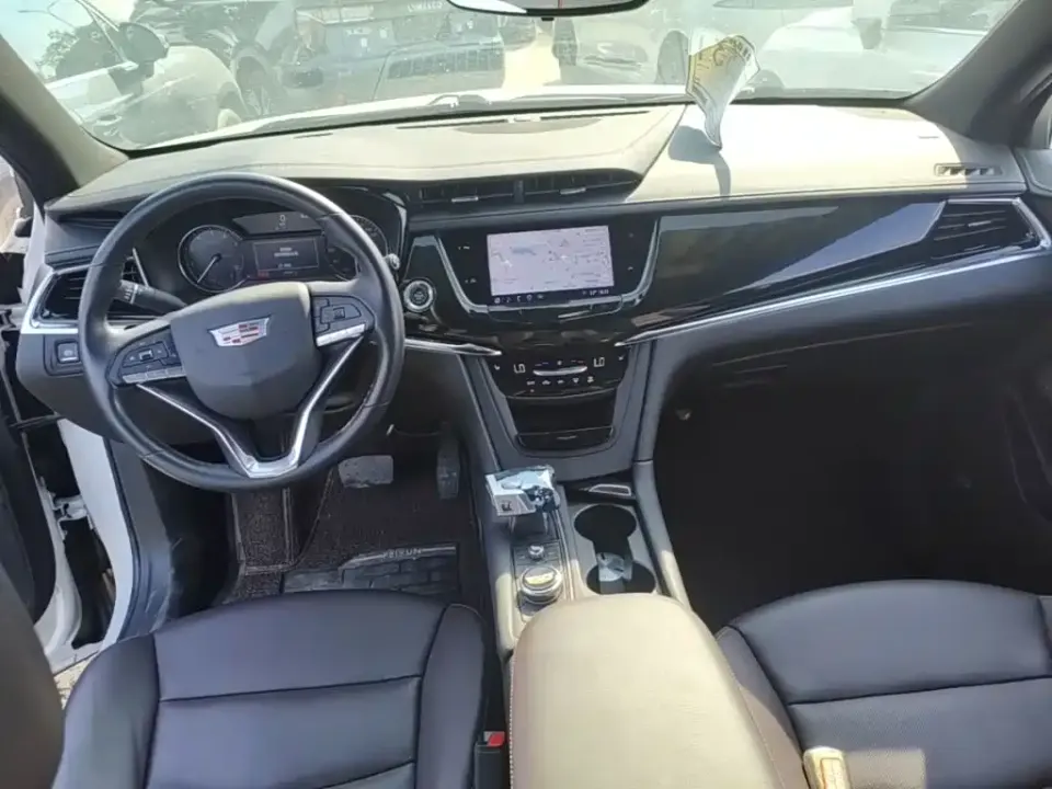 Cadillac XT6