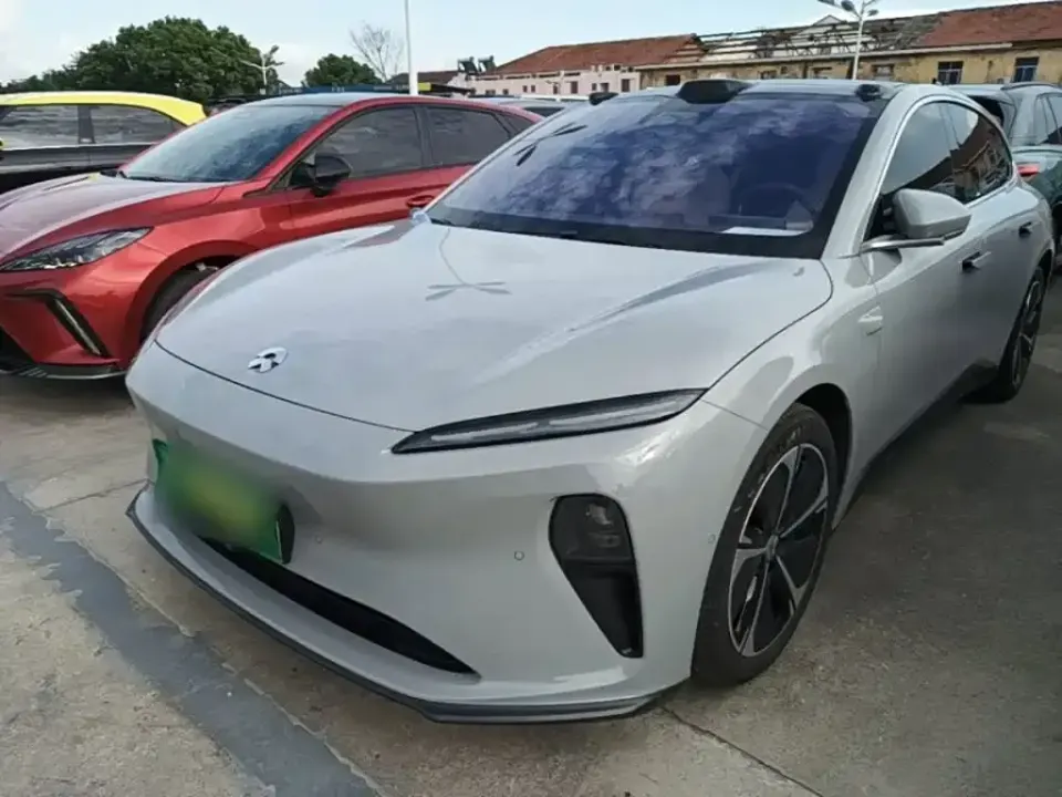 Nio ET5T