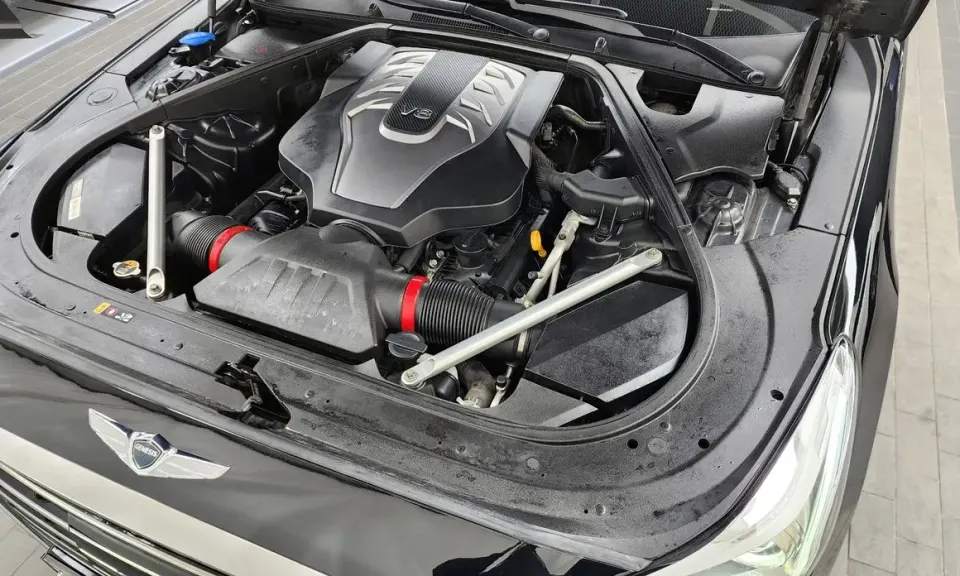 Genesis EQ900