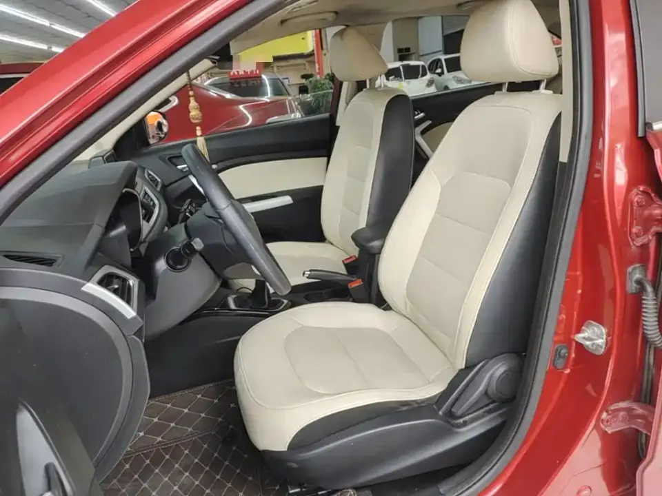 Changan Alsvin V7