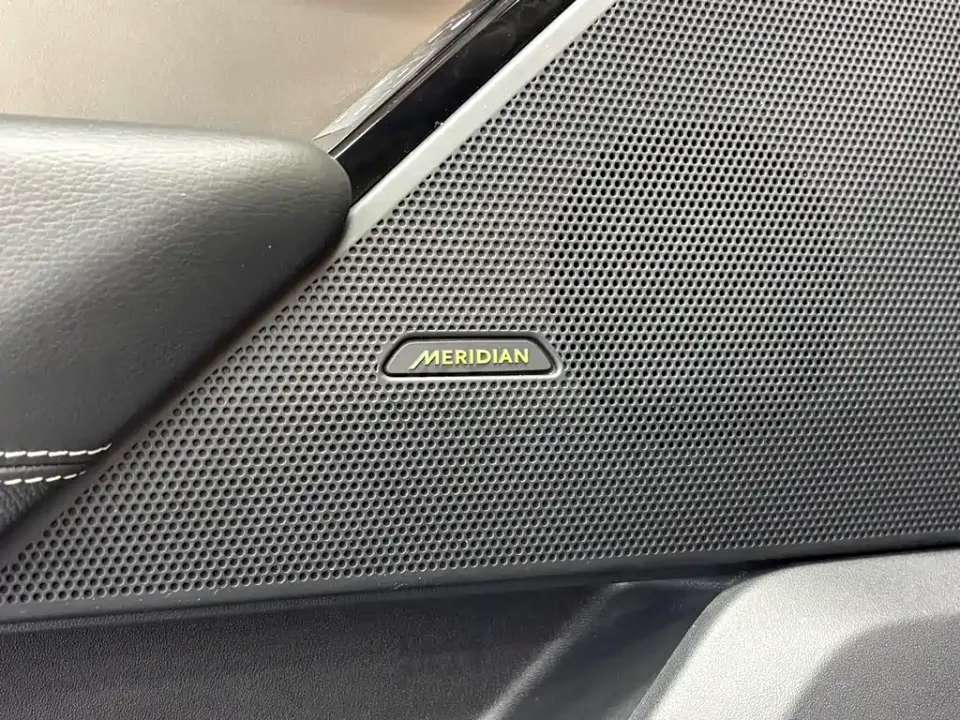 Land Rover Velar