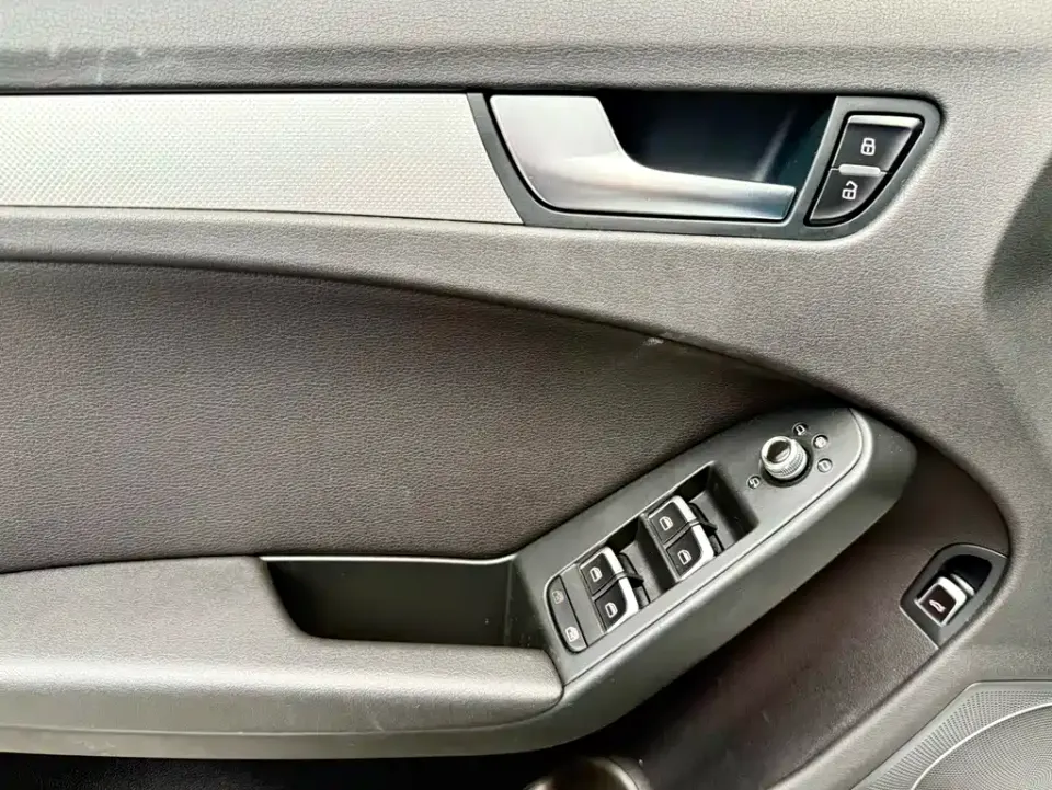 Audi A4 (Import)