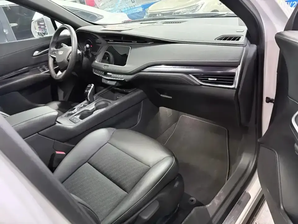 Cadillac XT4