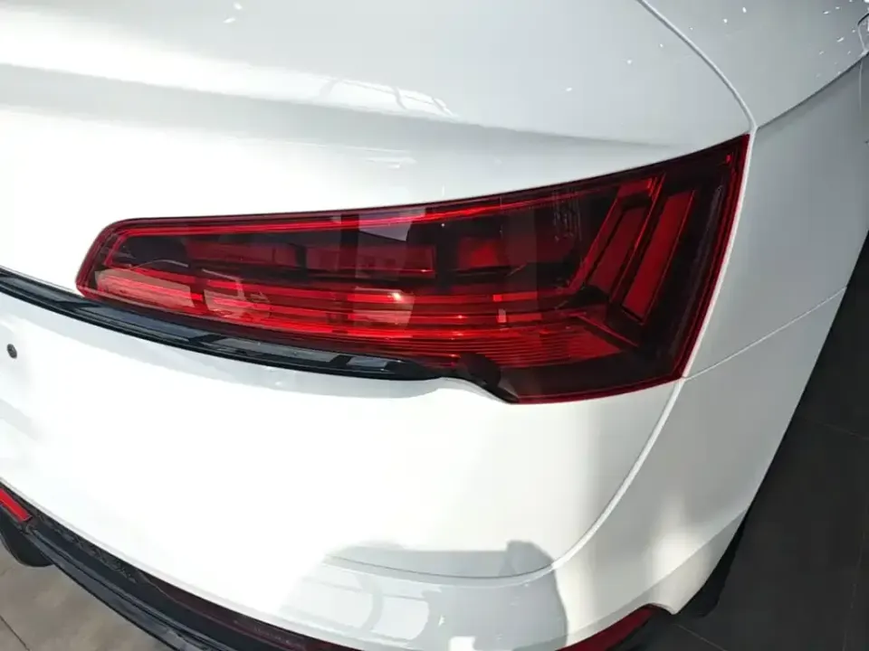 Audi Q5L Sportback