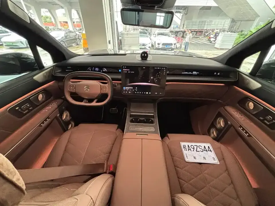 Nio ES9