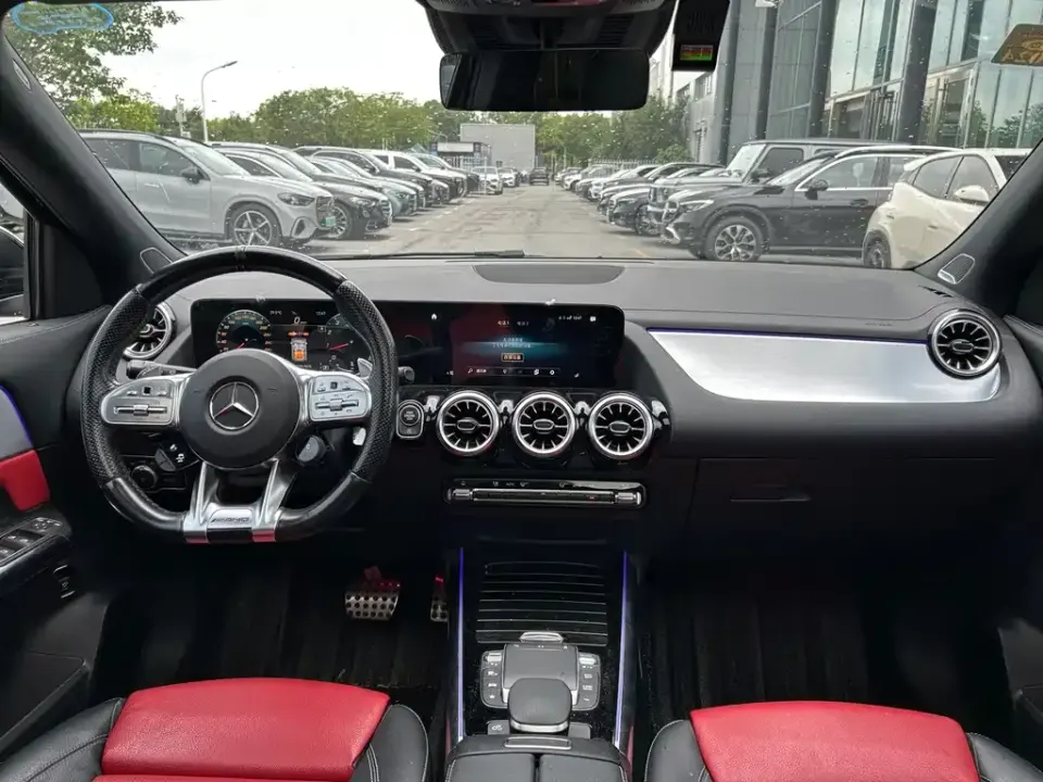 Mercedes-Benz GLA AMG