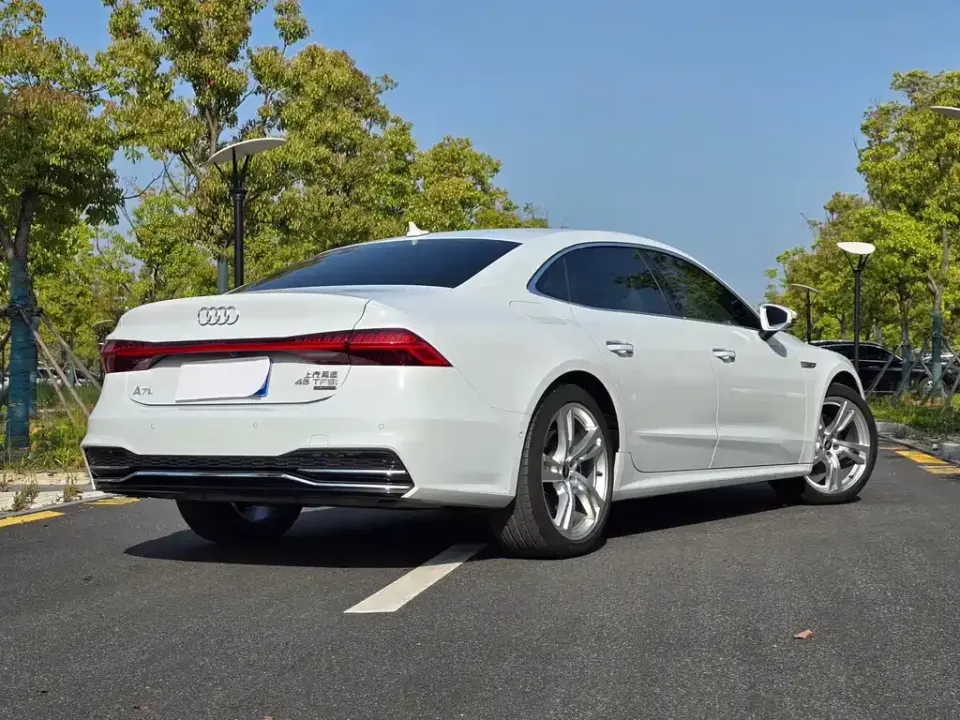 Audi A7L