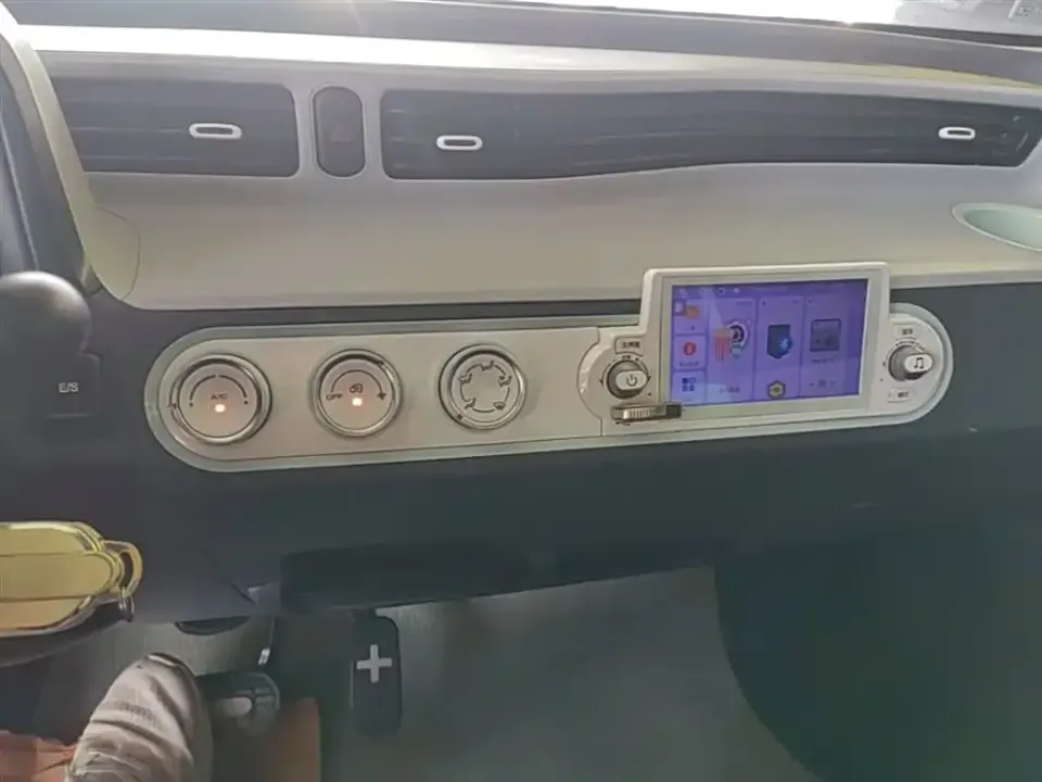 Wuling MINIEV