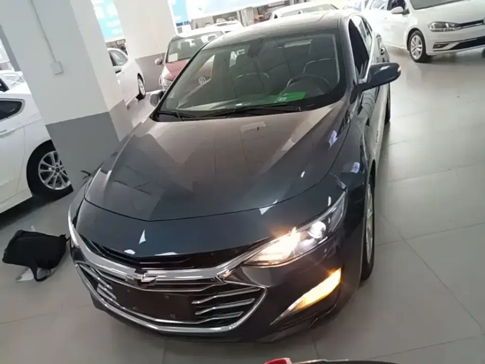 Chevrolet Malibu XL