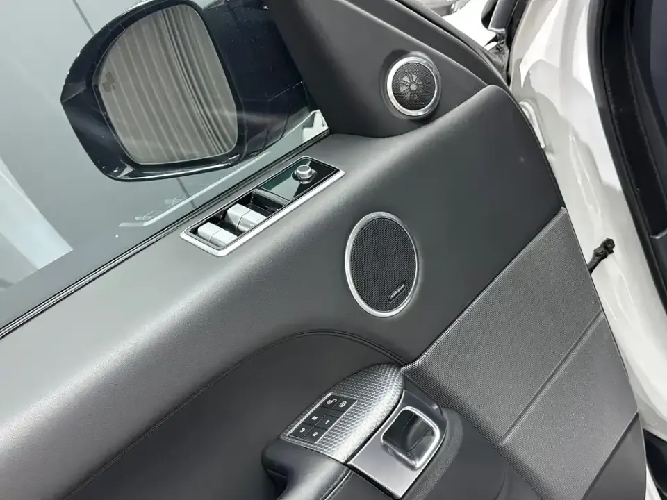 Land Rover Sport
