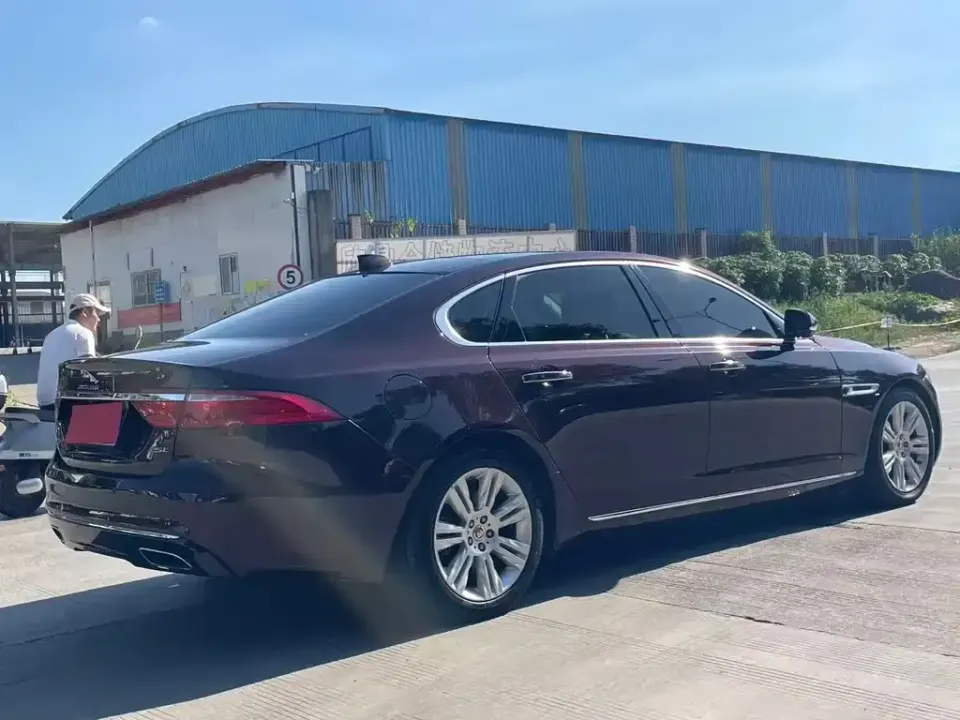 Jaguar XFL