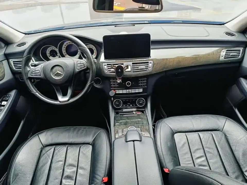 Mercedes-Benz CLS