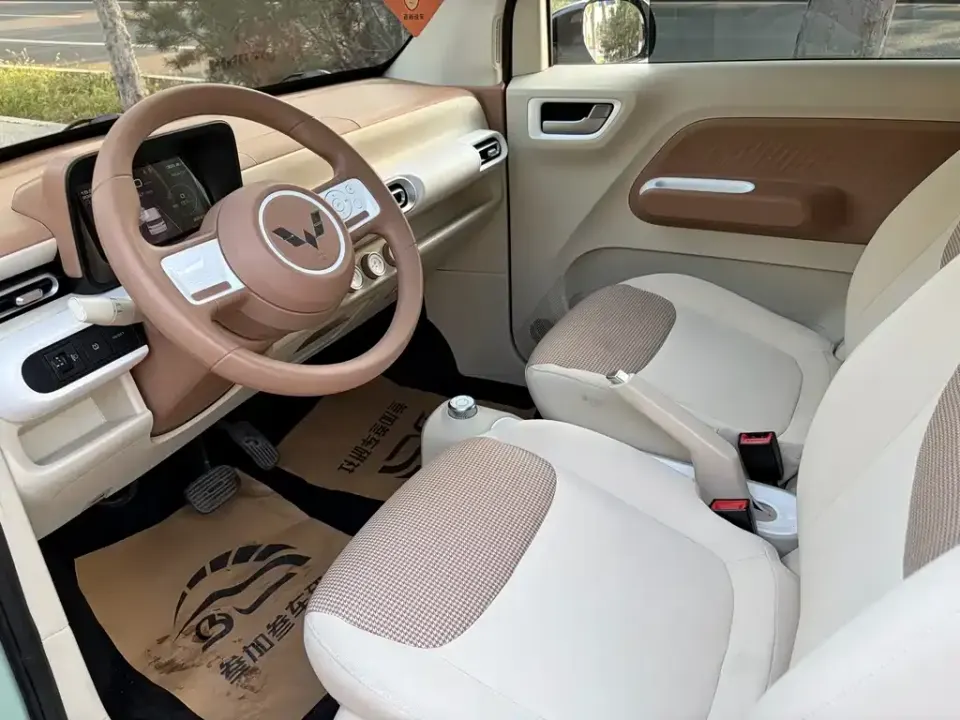 Wuling MINIEV
