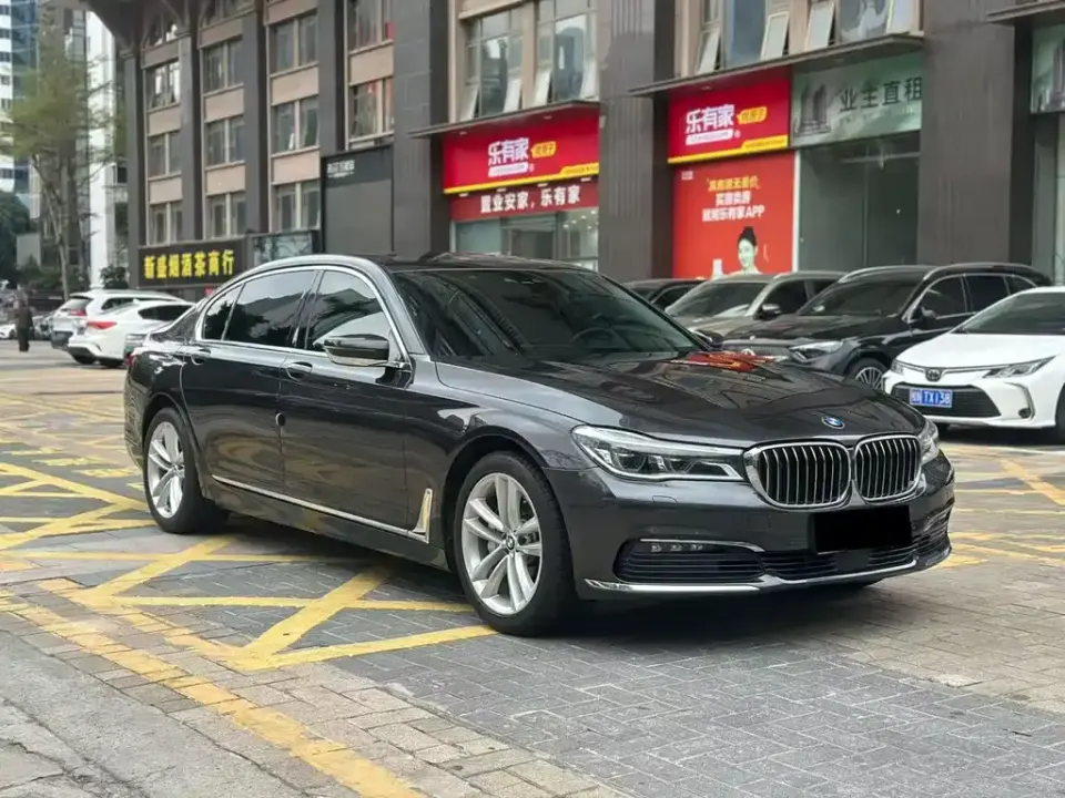 BMW 7-Series