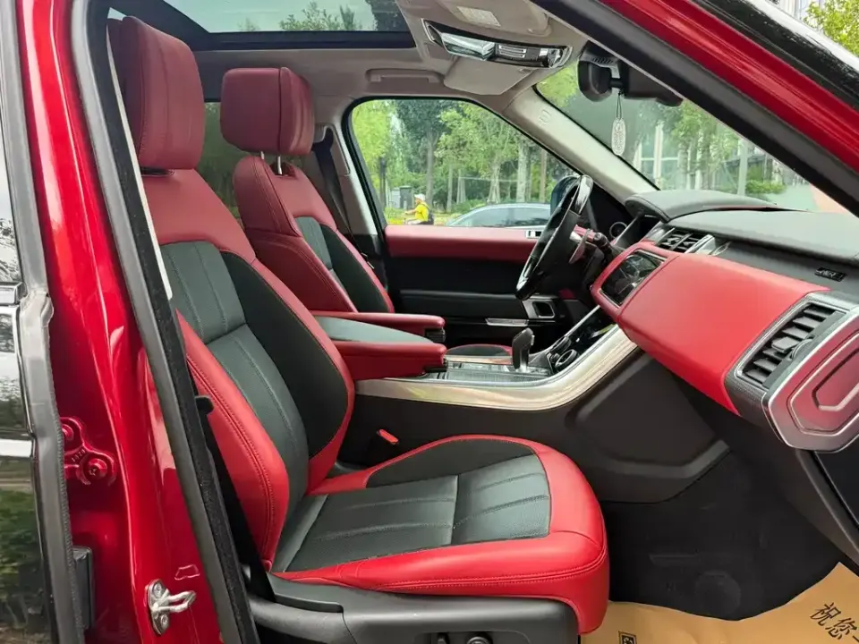 Land Rover Sport