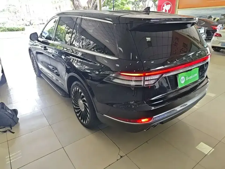 Lincoln Aviator (Import)