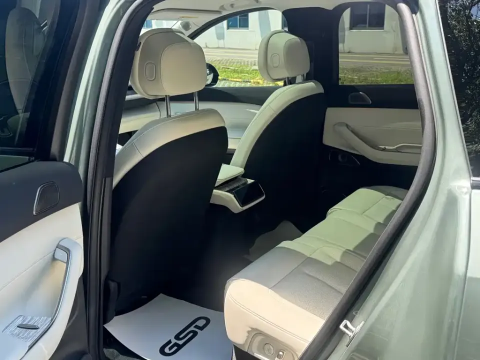 Nio ES7