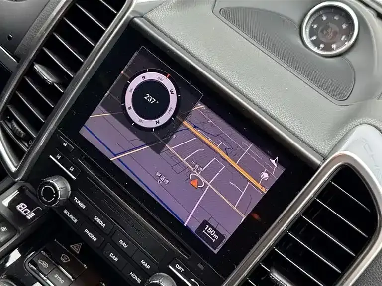 Porsche Cayenne Hybrid
