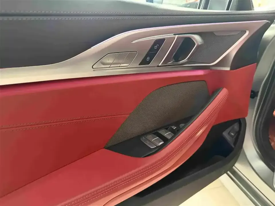 BMW 8 Series