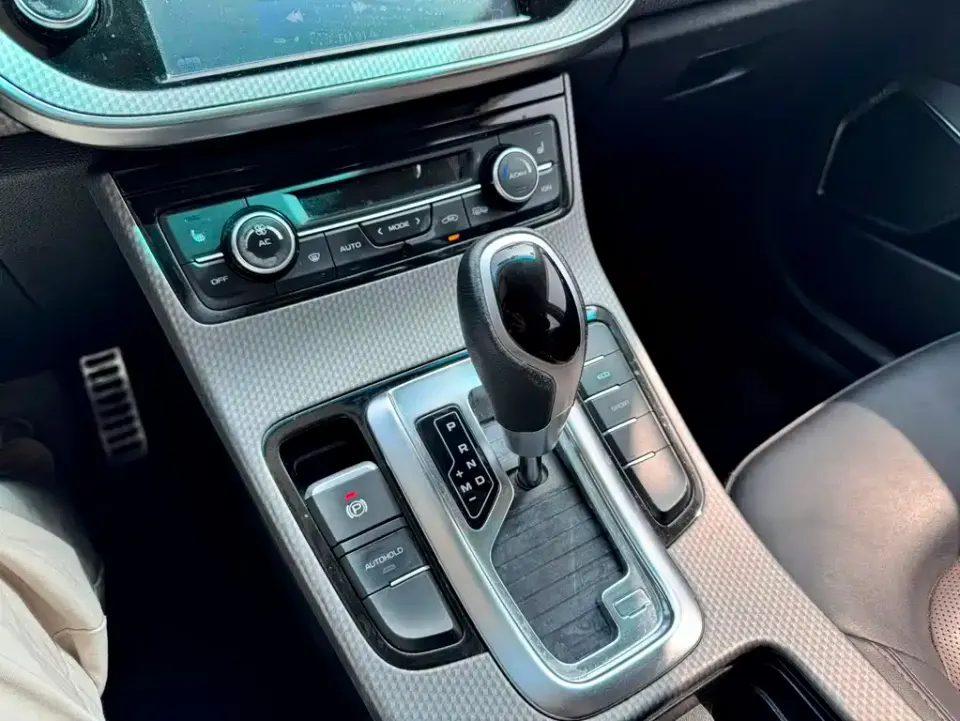 Geely Emgrand GS