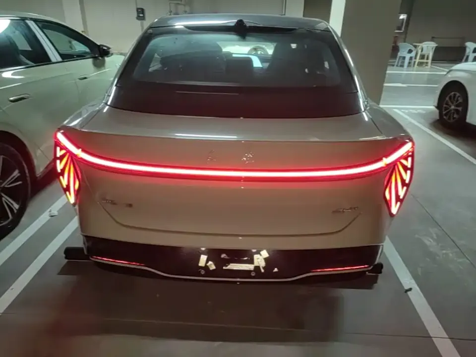 Hongqi Hongqi EH7
