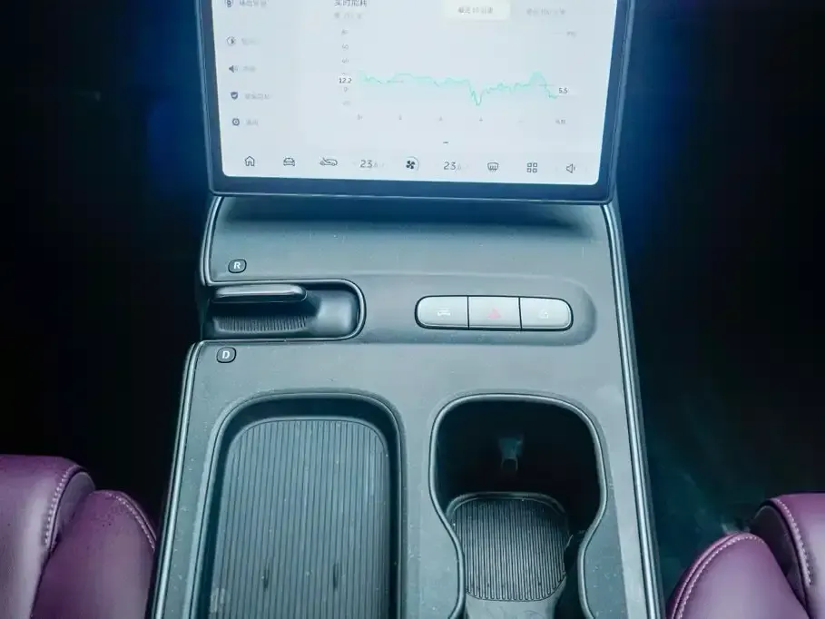 Nio ET5T