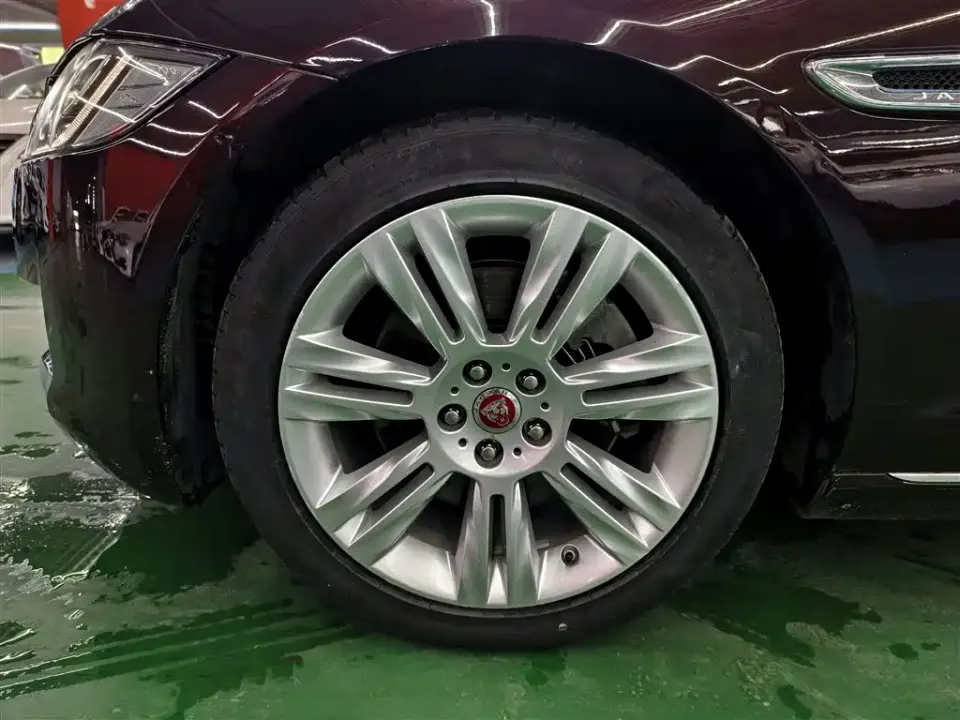 Jaguar XFL