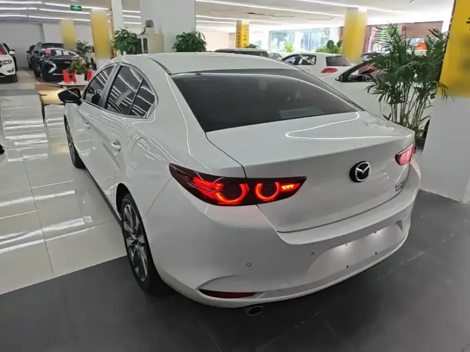 Mazda 3 Axela