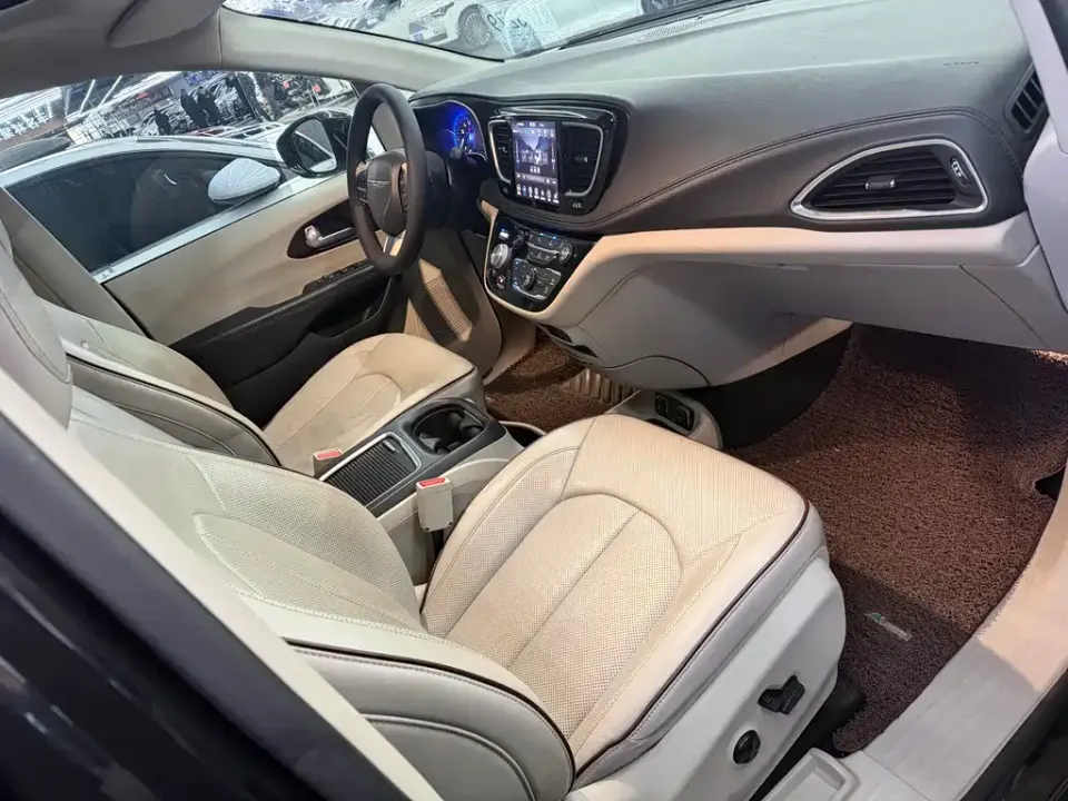 Chrysler Grand Voyager (Import)