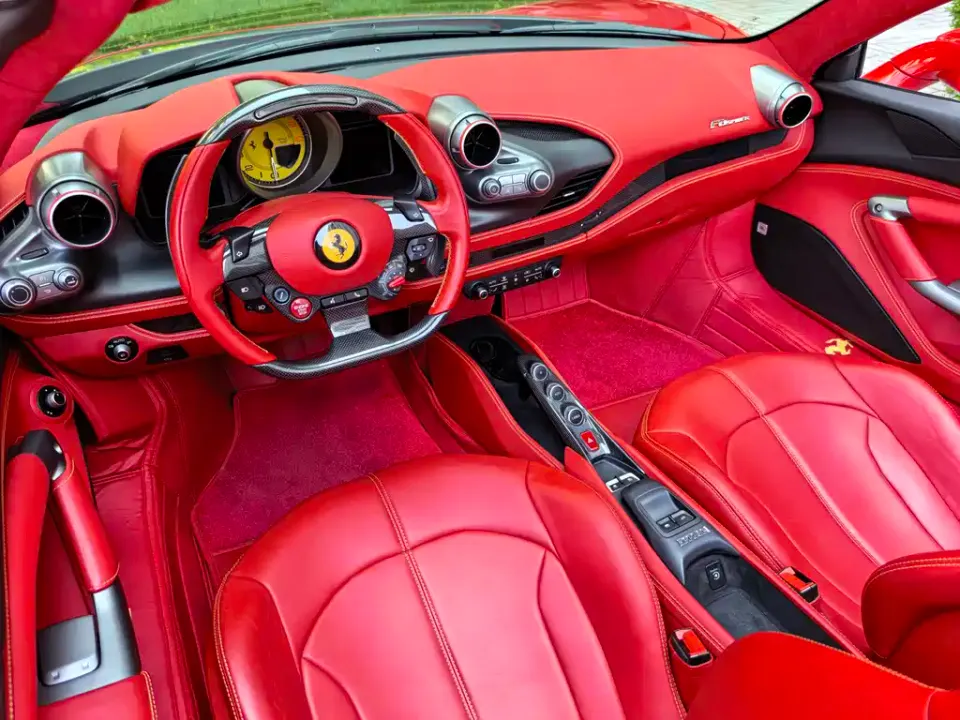 Ferrari F8