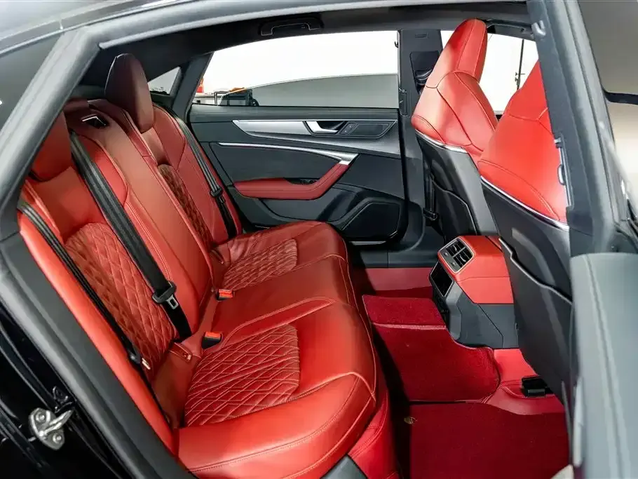 Audi A7L