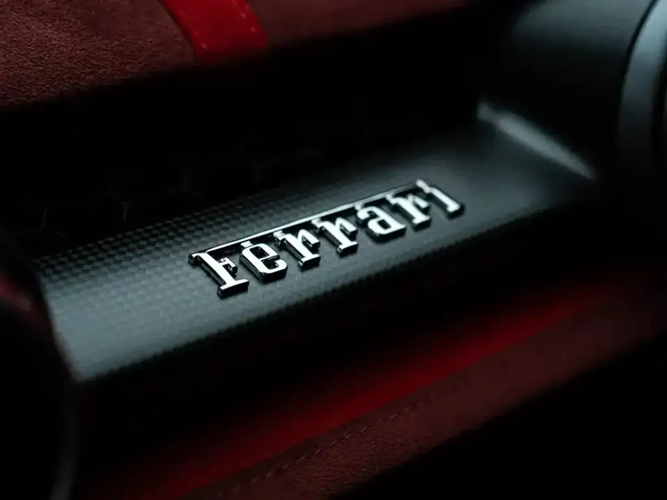 Ferrari 812