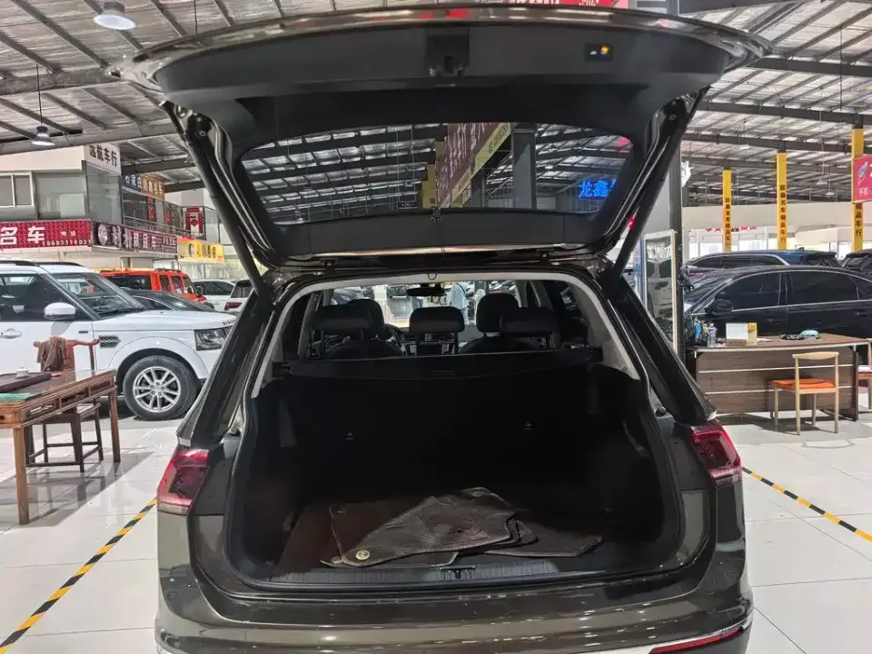 Volkswagen Tiguan L
