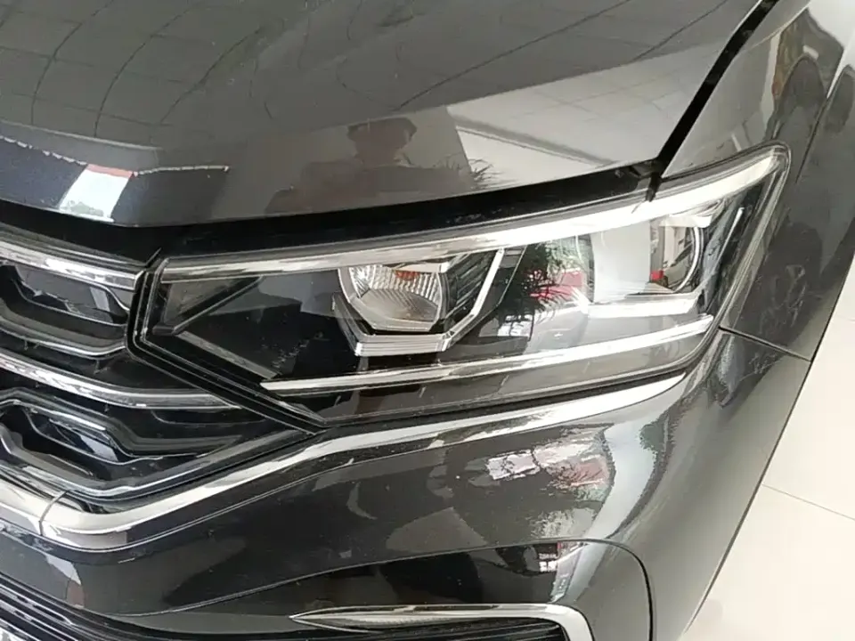 Volkswagen X
