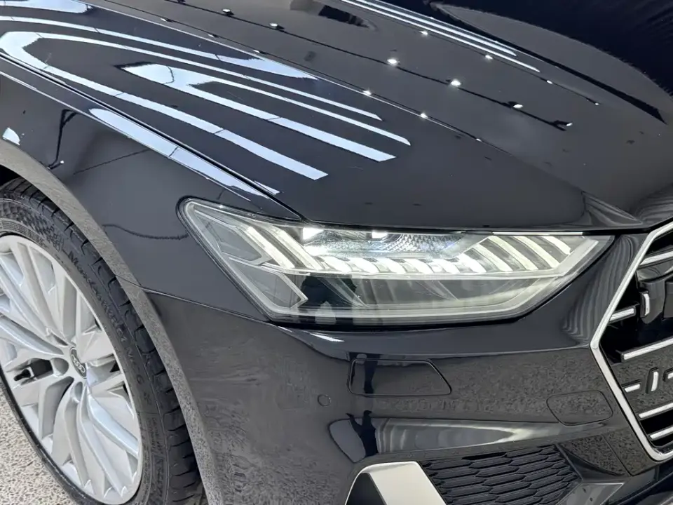 Audi A7L