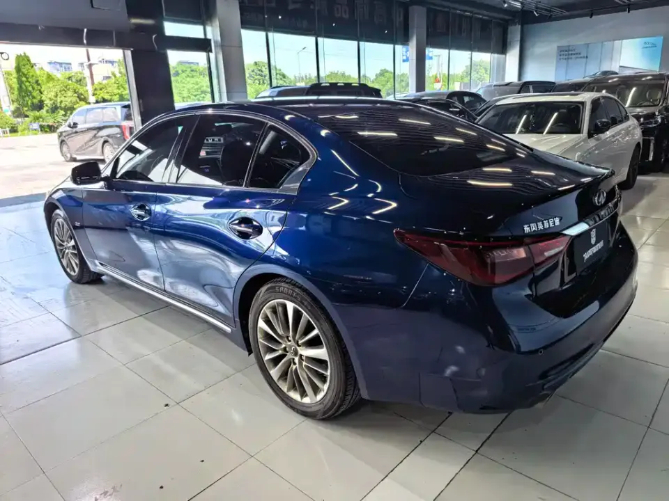 Infiniti Q50L