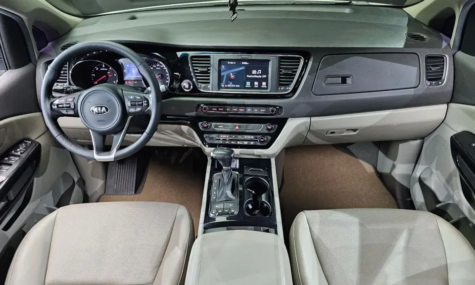 Kia Canival
