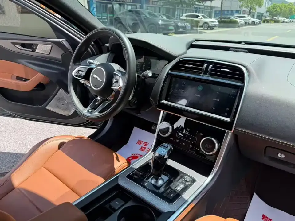 Jaguar XEL