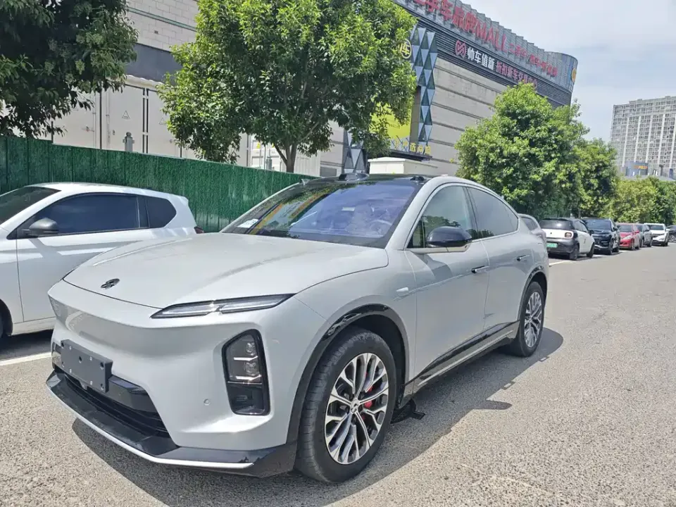 Nio EC6