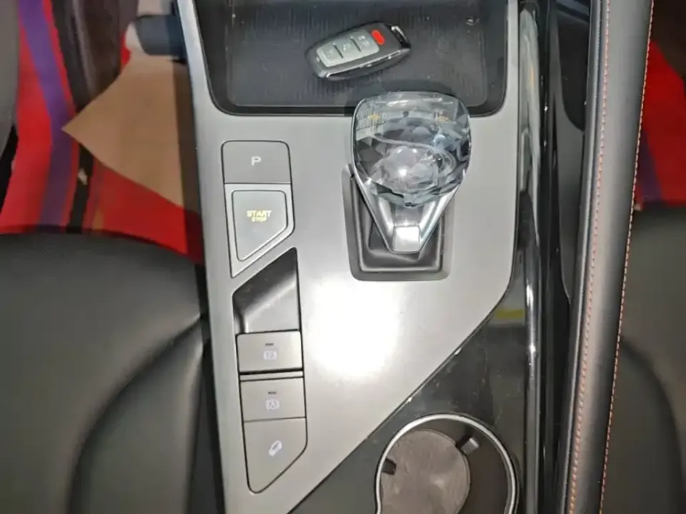 Roewe RX5 New Energy