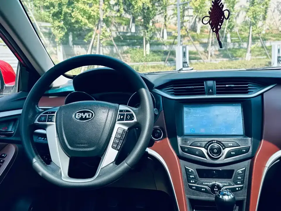 BYD G5