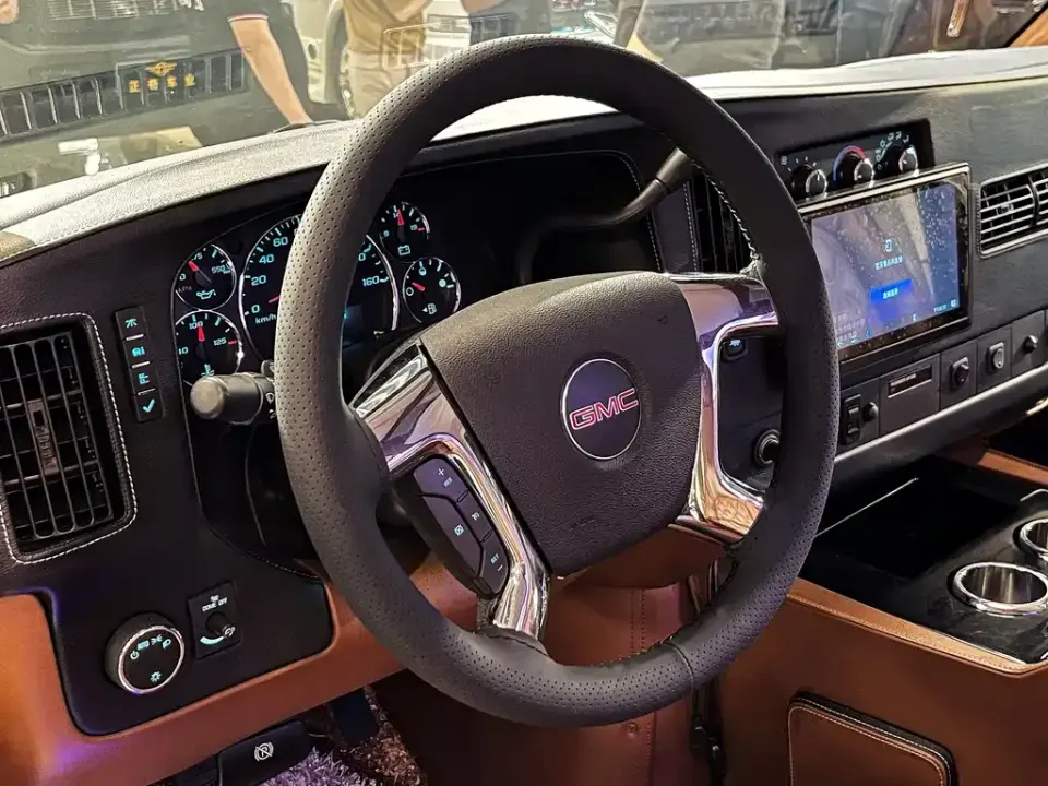 GMC Savana